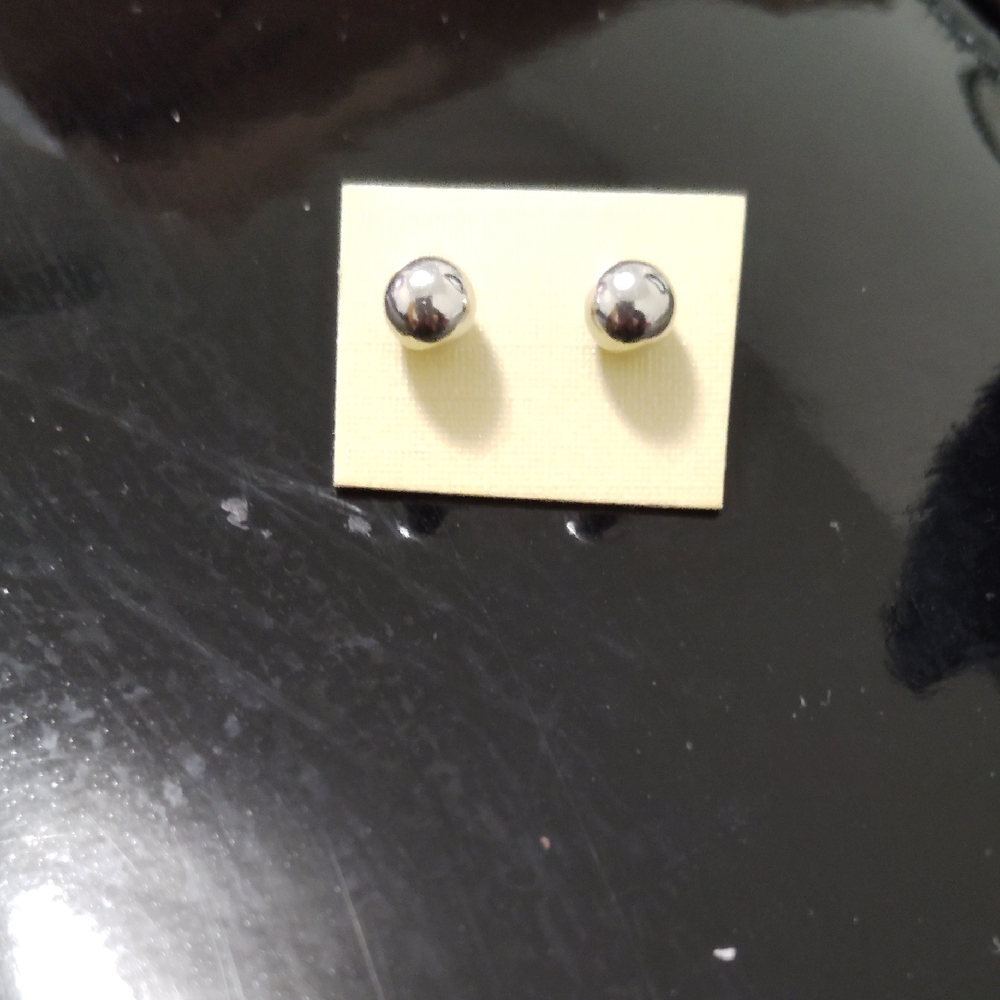 Source Unknown Silver Stud Earrings